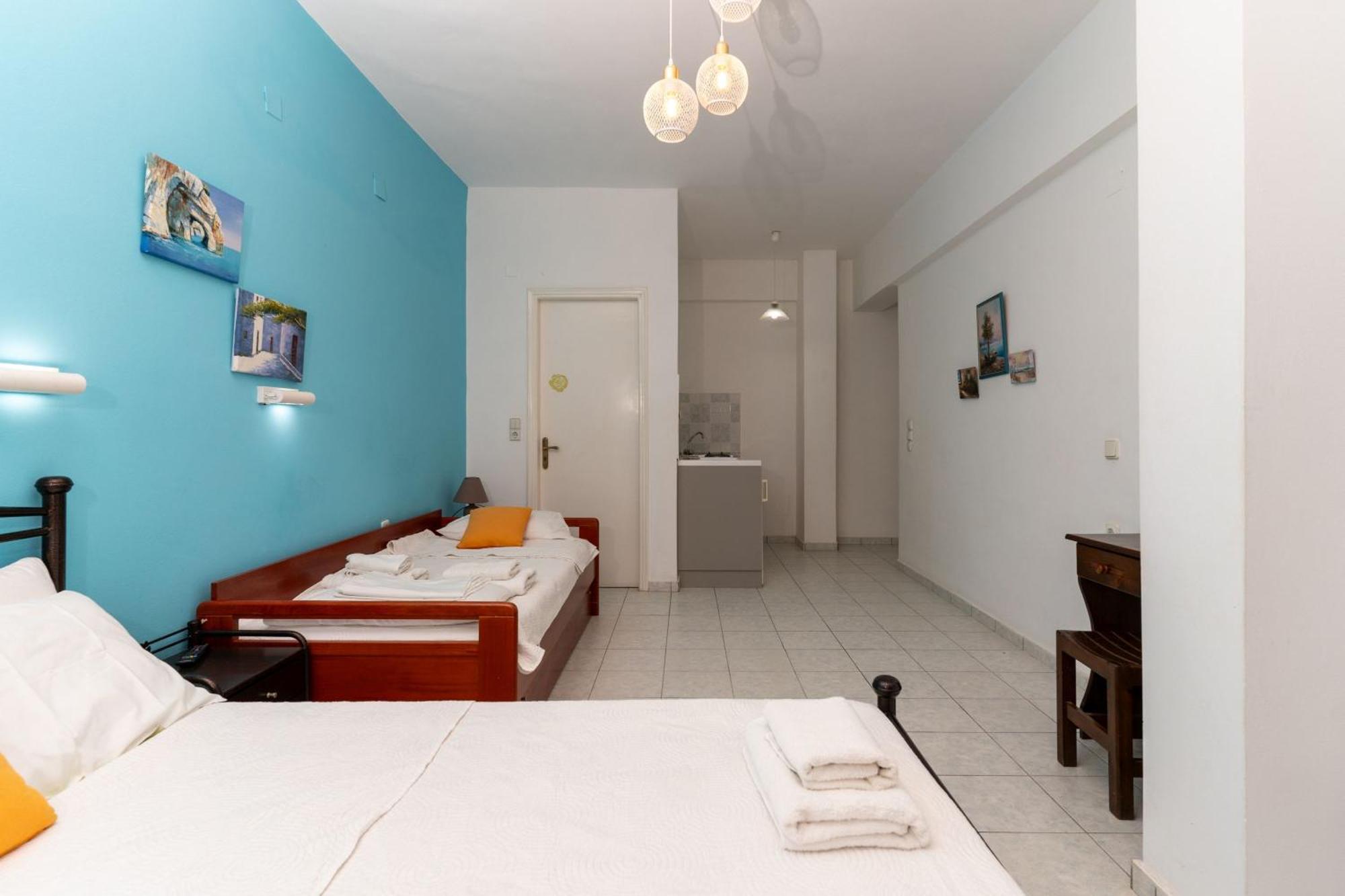 Standard Studios - Epsilon Tsilivi Planos  Bagian luar foto