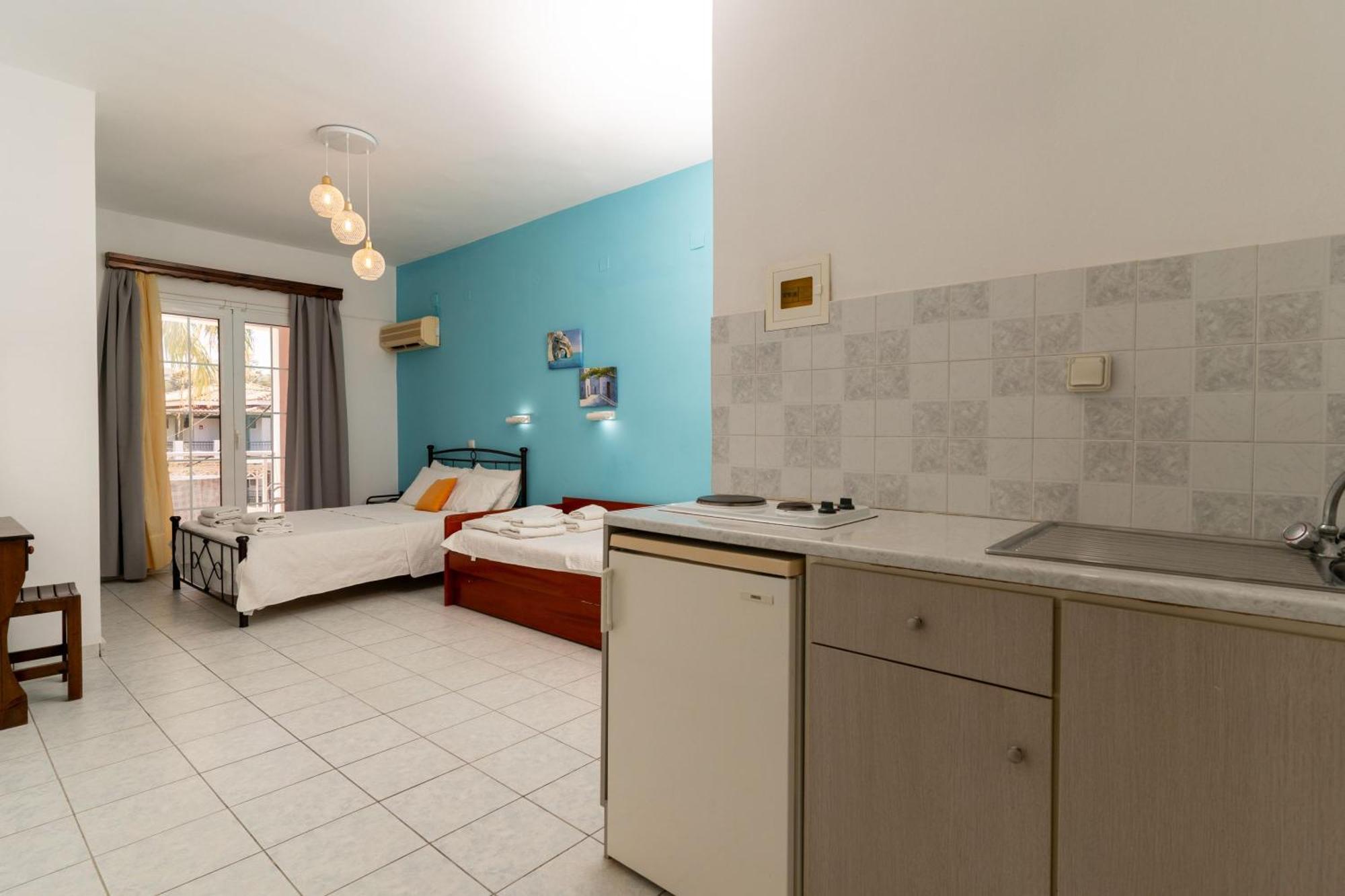 Standard Studios - Epsilon Tsilivi Planos  Bagian luar foto